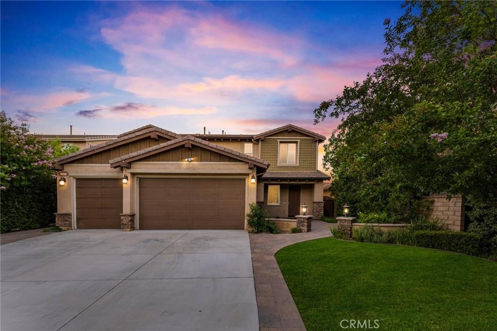 MLS #OC25198245 image #0