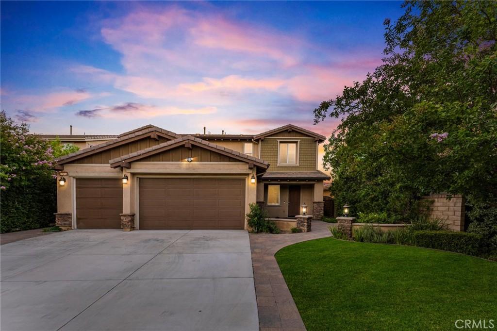 MLS #OC25198245 image #0