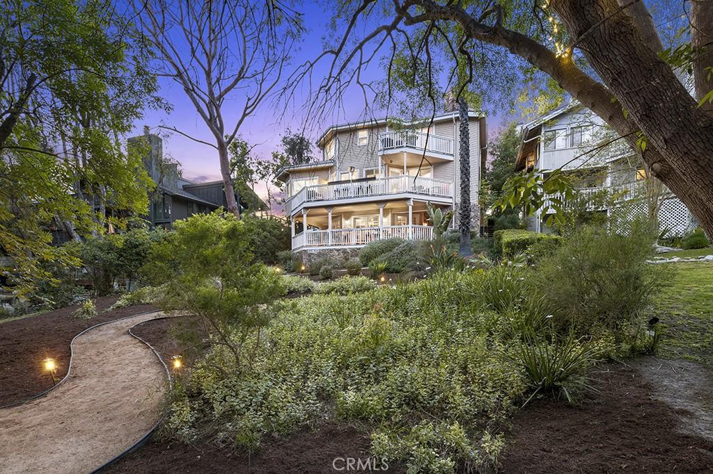 MLS #OC25198333 image #0