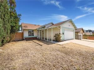 MLS #OC25198610 image #0