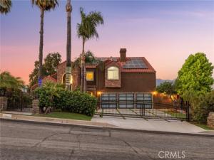 MLS #OC25198768 image #0