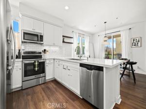 MLS #OC25198847 image #0