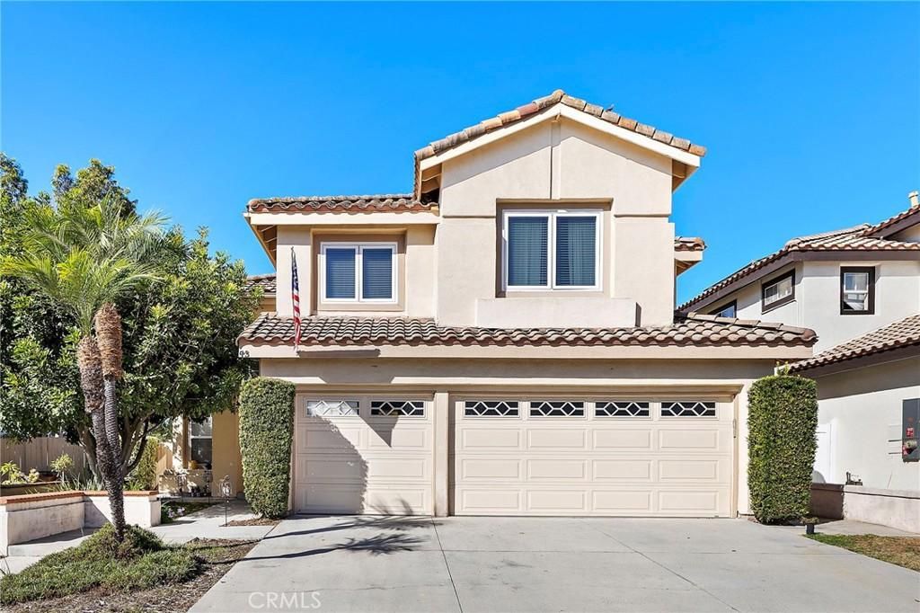 MLS #OC25199052 image #0