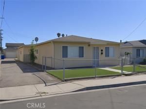 MLS #OC25199323 image #0