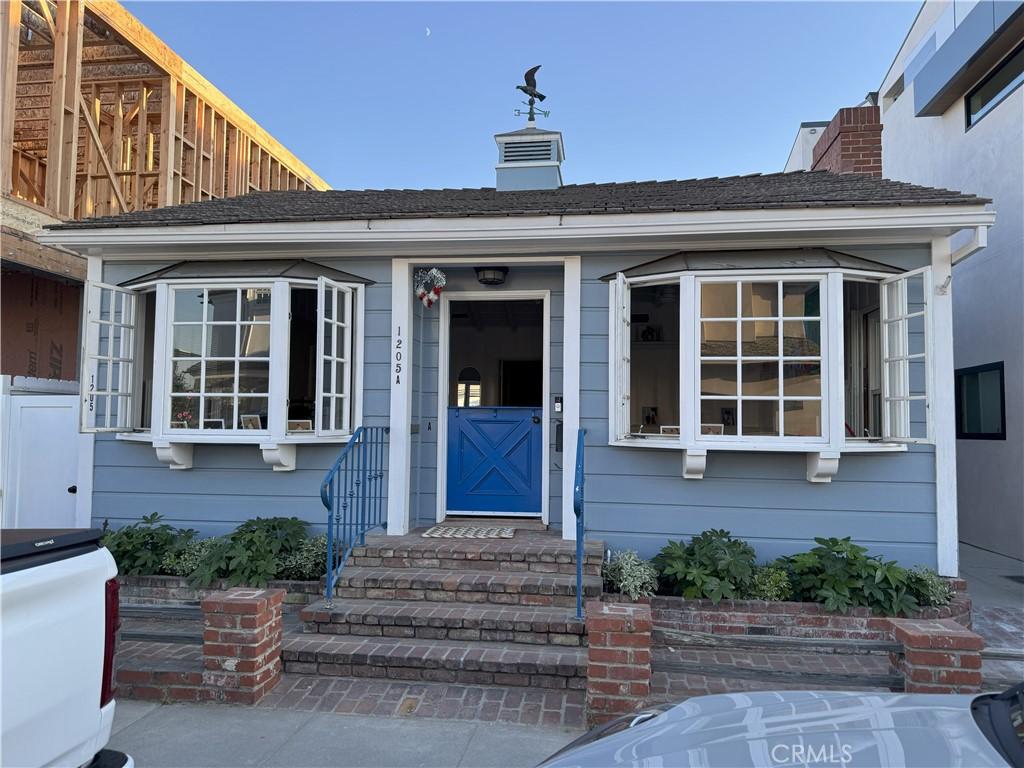 MLS #OC25199367 image #0