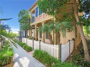 MLS #OC25200570 image #0