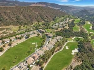 MLS #OC25200986 image #0