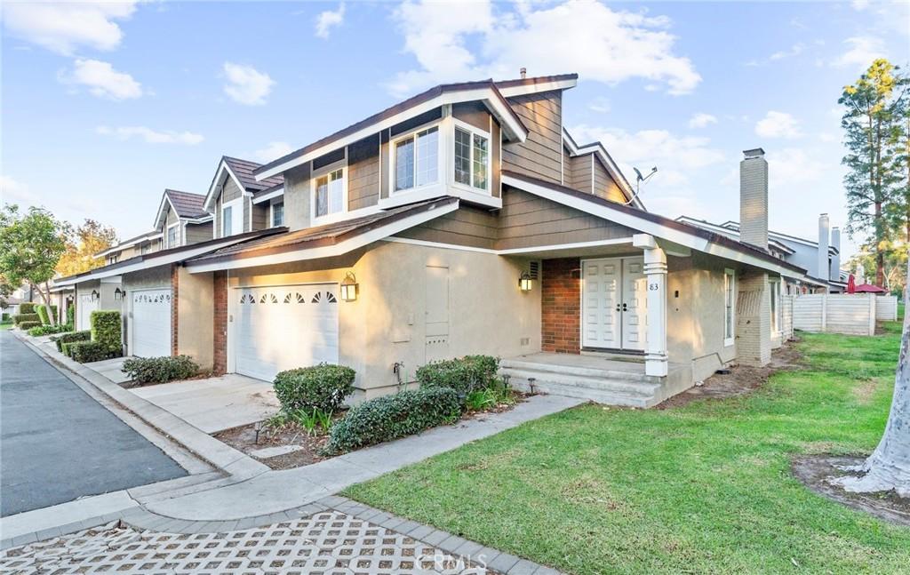 MLS #OC25201075 image #0