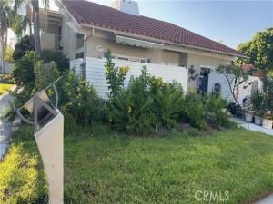 MLS #OC25203215 image #0