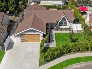 MLS #OC25203535 image #0