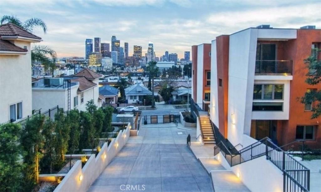 MLS #OC25205197 image #0