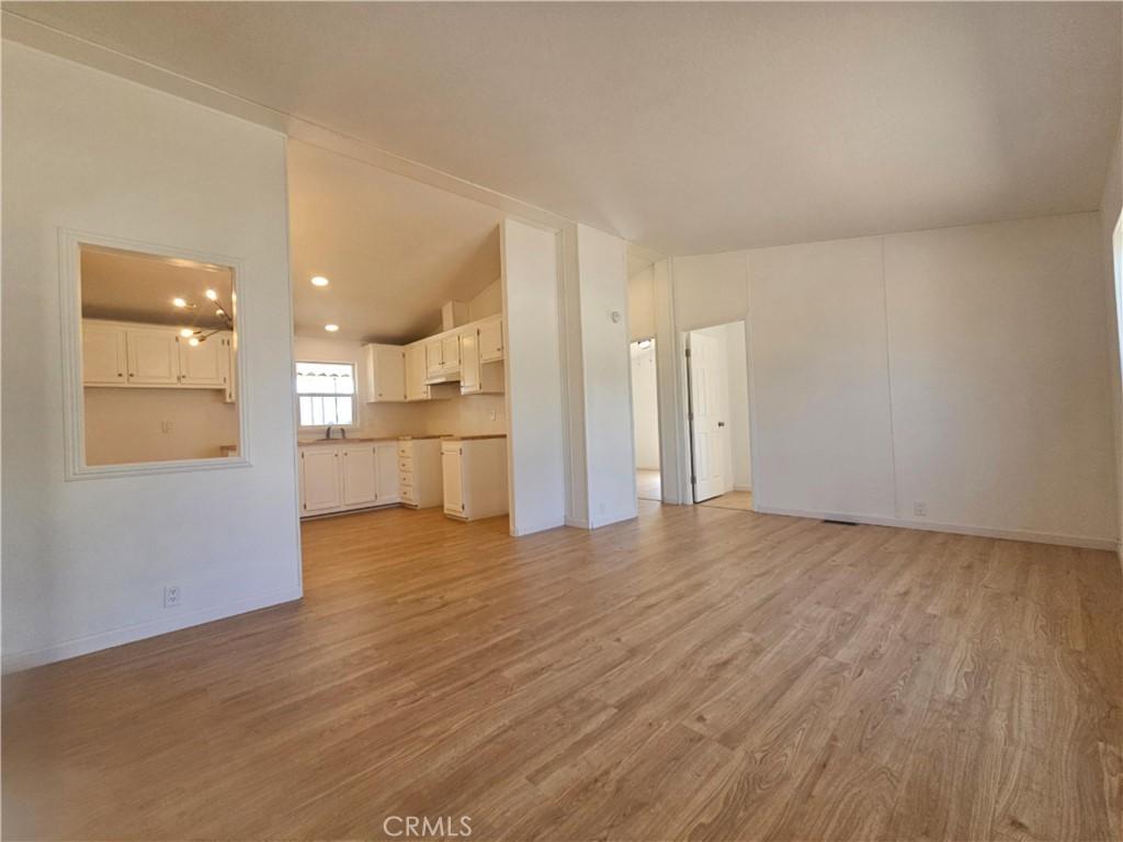 MLS #OC25206871 image #0