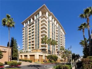 MLS #OC25208173 image #0