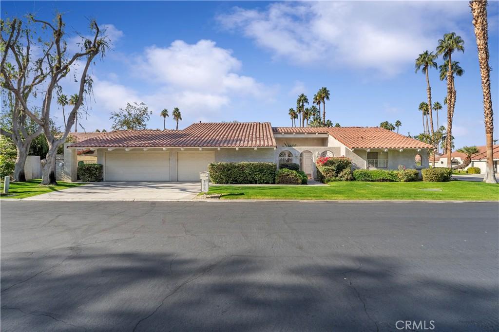 MLS #OC25213957 image #0