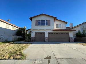 MLS #OC25213971 image #0