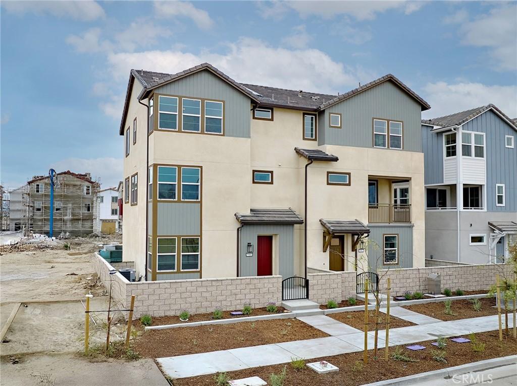 MLS #OC25214473 image #0