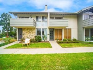 MLS #OC25214523 image #0