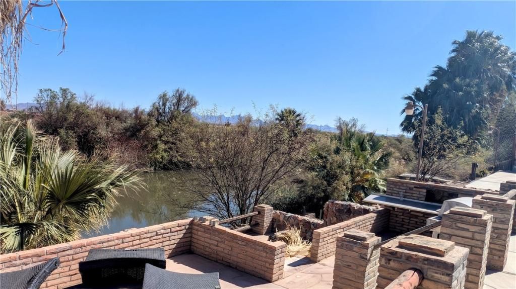 MLS #OC25215334 image #0