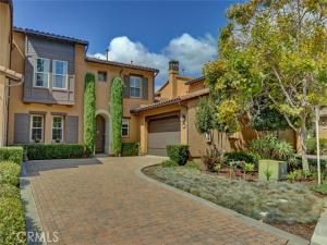 MLS #OC25215658 image #0