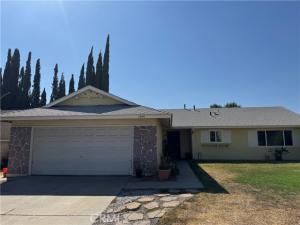 MLS #OC25215792 image #0