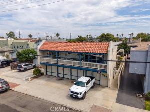 MLS #OC25216008 image #0