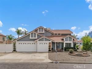 MLS #OC25216793 image #0