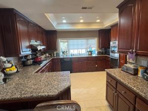 MLS #OC25217105 image #0