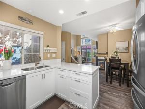 MLS #OC25217391 image #0