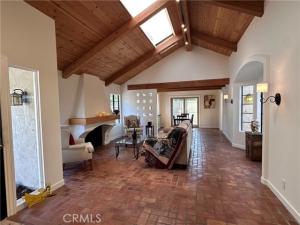 MLS #OC25217535 image #0