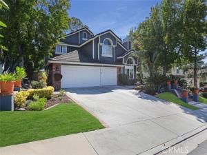 MLS #OC25218182 image #0