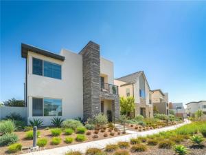 MLS #OC25218333 image #0