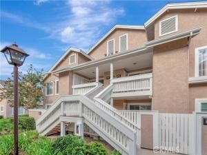 MLS #OC25218582 image #0