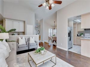 MLS #OC25218853 image #0