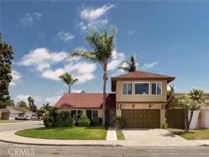 MLS #OC25219325 image #0