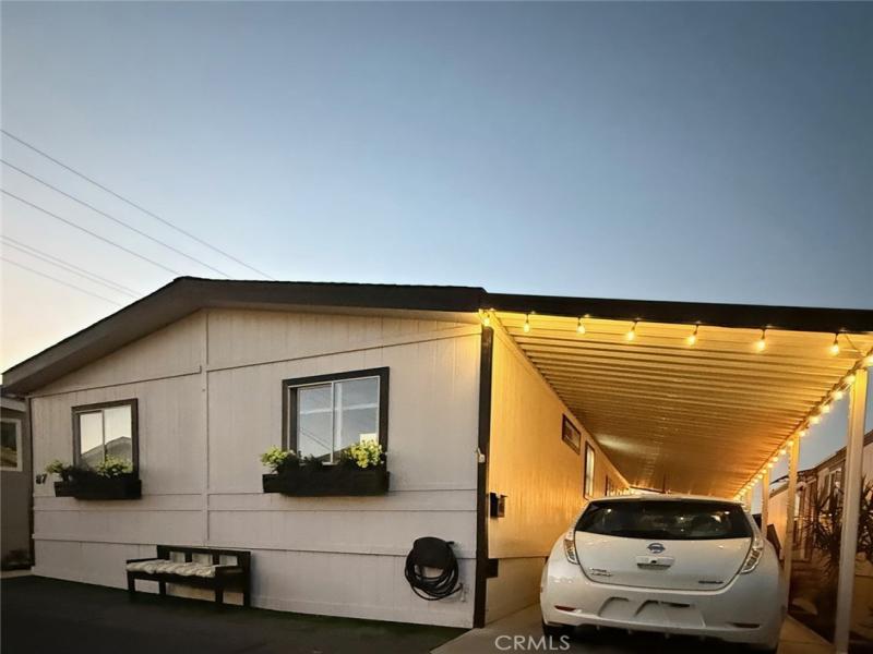 MLS #OC25219629 image #0