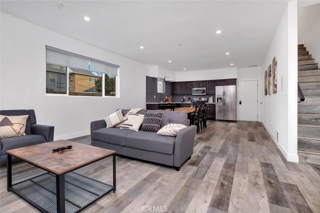 MLS #OC25219729 image #0