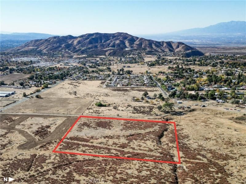 MLS #OC25219913 image #0