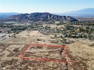 MLS #OC25219913 image #0