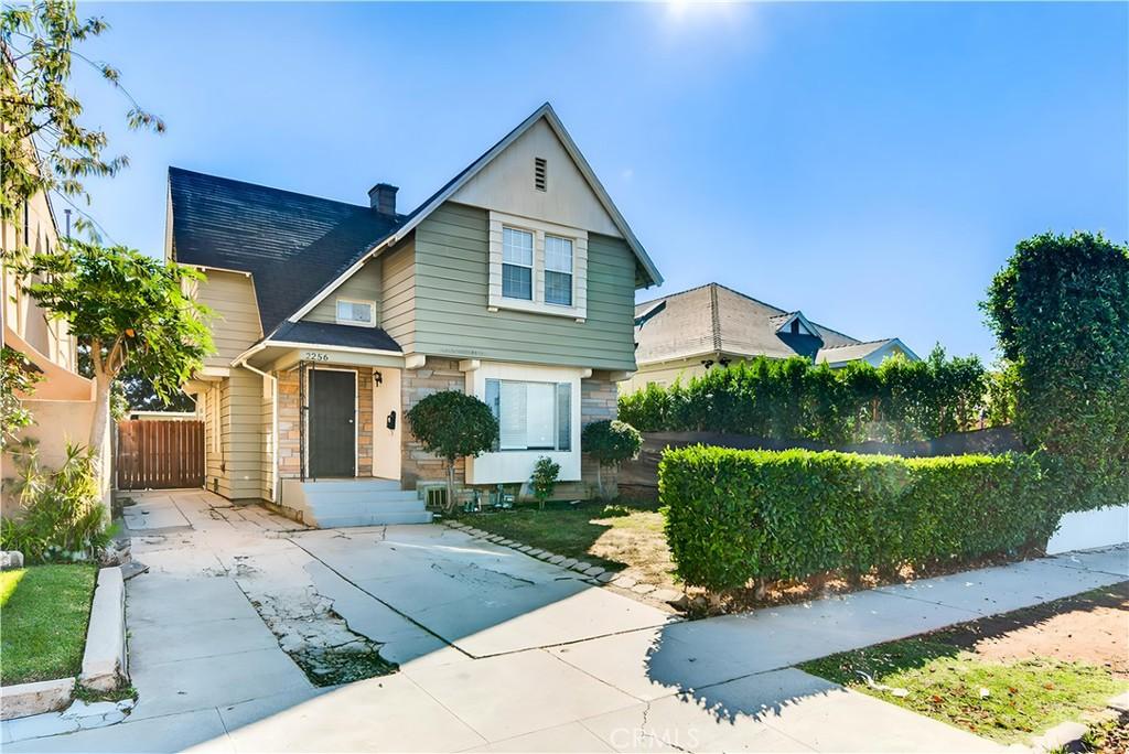 MLS #OC25220190 image #0