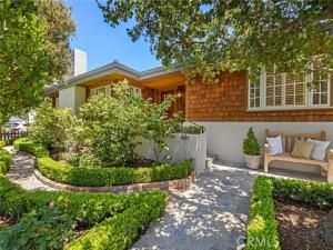 MLS #OC25220195 image #0