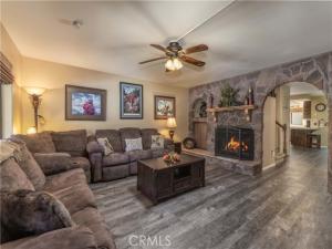 MLS #OC25220749 image #0