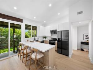 MLS #OC25221146 image #0