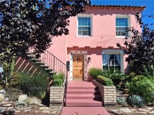 MLS #OC25221483 image #0