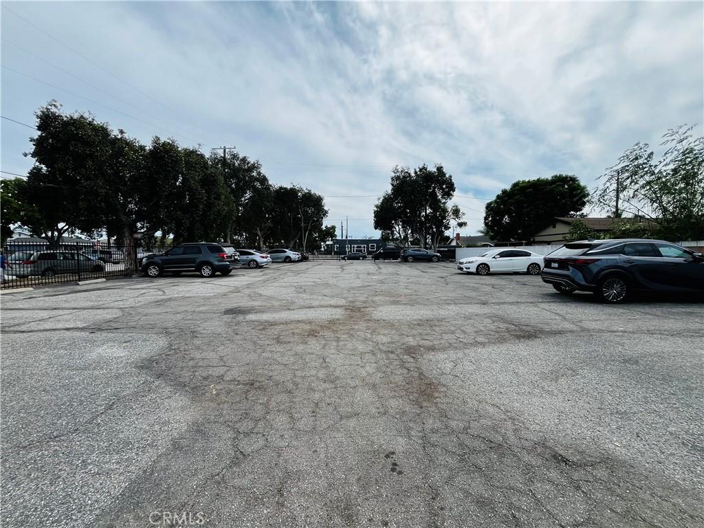 MLS #OC25221526 image #0