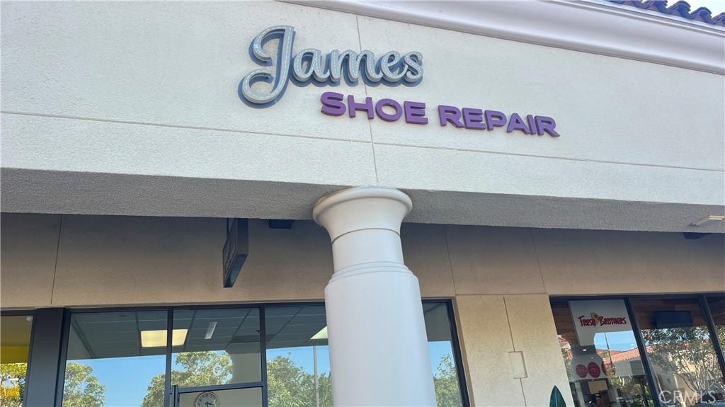 MLS #OC25221682 img 0