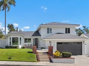 MLS #OC25222003 image #0