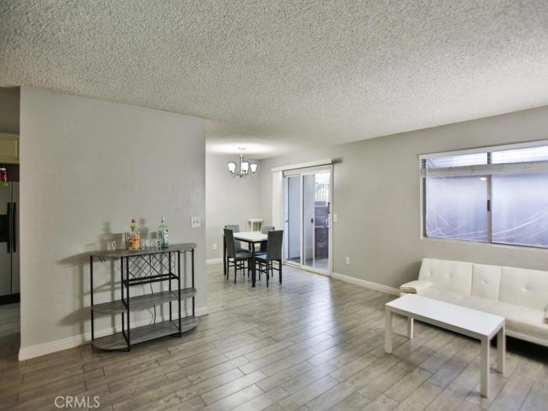 MLS #OC25222392 image #0