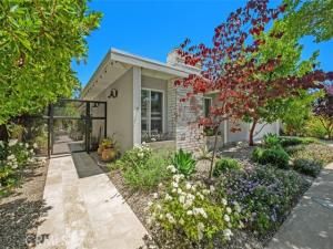 MLS #OC25222756 image #0