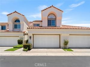 MLS #OC25223336 image #0