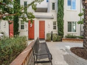 MLS #OC25223431 image #0